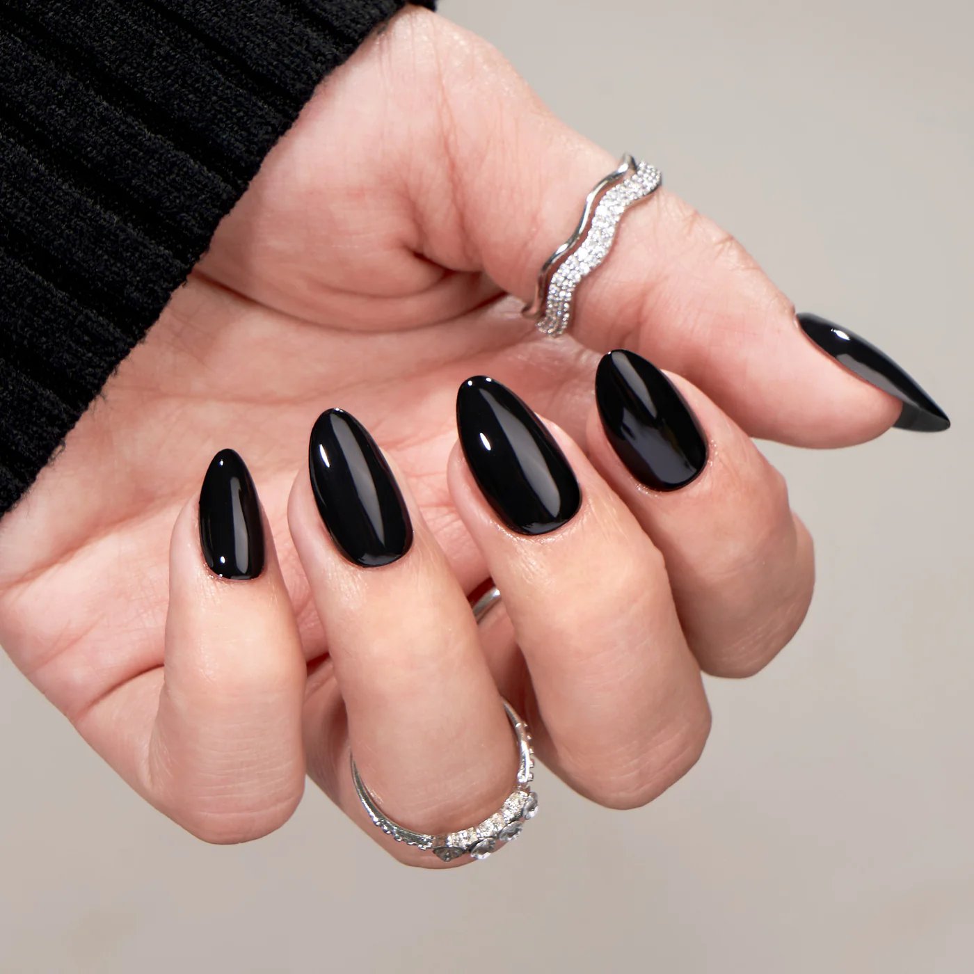 Black Press On Nails